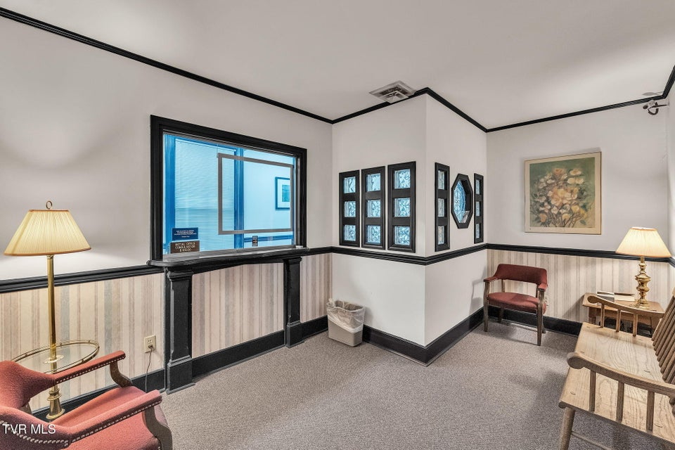 Photo #17: 158 Vly Street