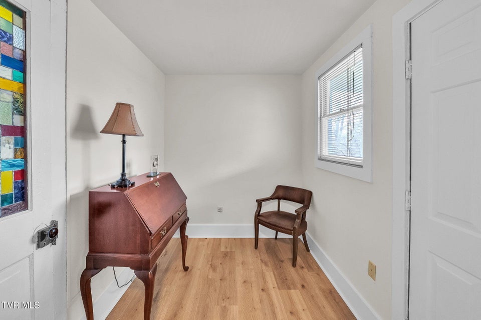 Photo #24: 158 Vly Street