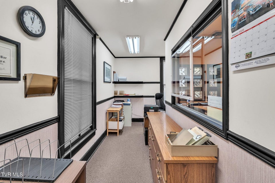 Photo #20: 158 Vly Street