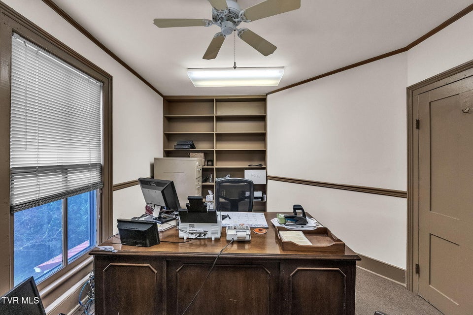 Photo #36: 158 Vly Street