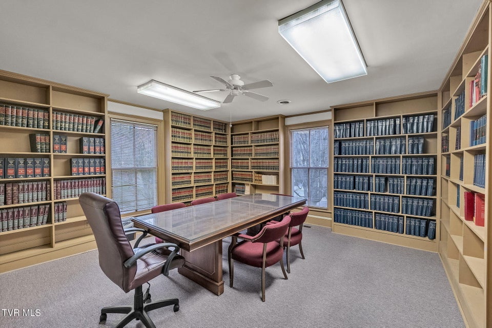 Photo #38: 158 Vly Street