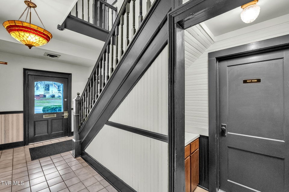 Photo #16: 158 Vly Street