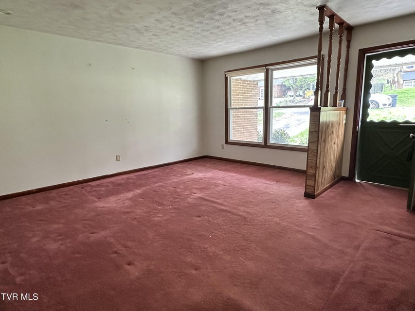 Photo #5: 4624 Woodcliff Drive