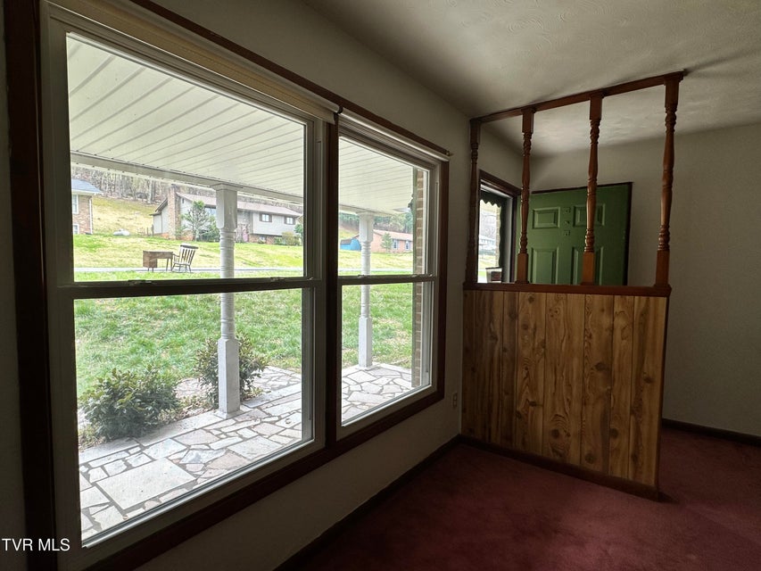 Photo #6: 4624 Woodcliff Drive