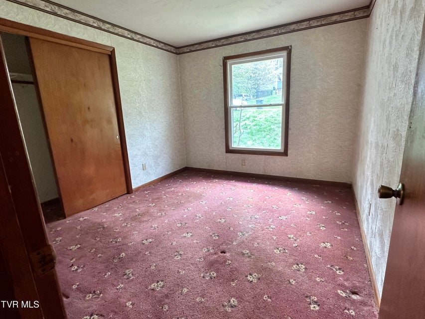 Photo #15: 4624 Woodcliff Drive