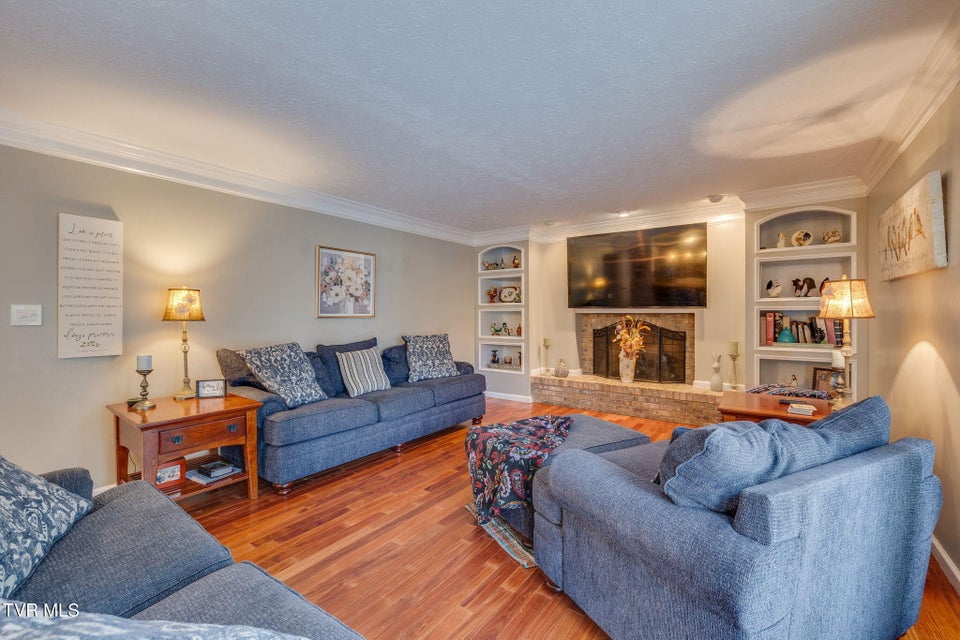 Photo #8: 507 Wakefield Court