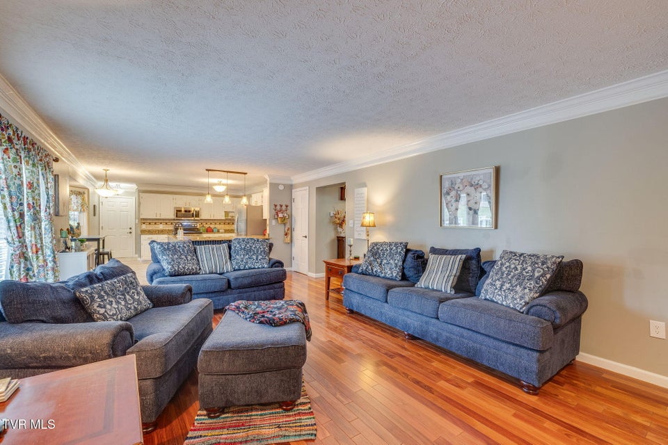 Photo #9: 507 Wakefield Court