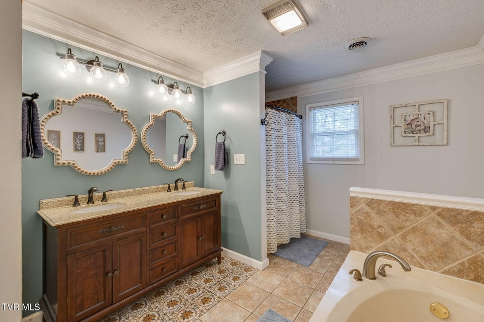 Photo #30: 507 Wakefield Court