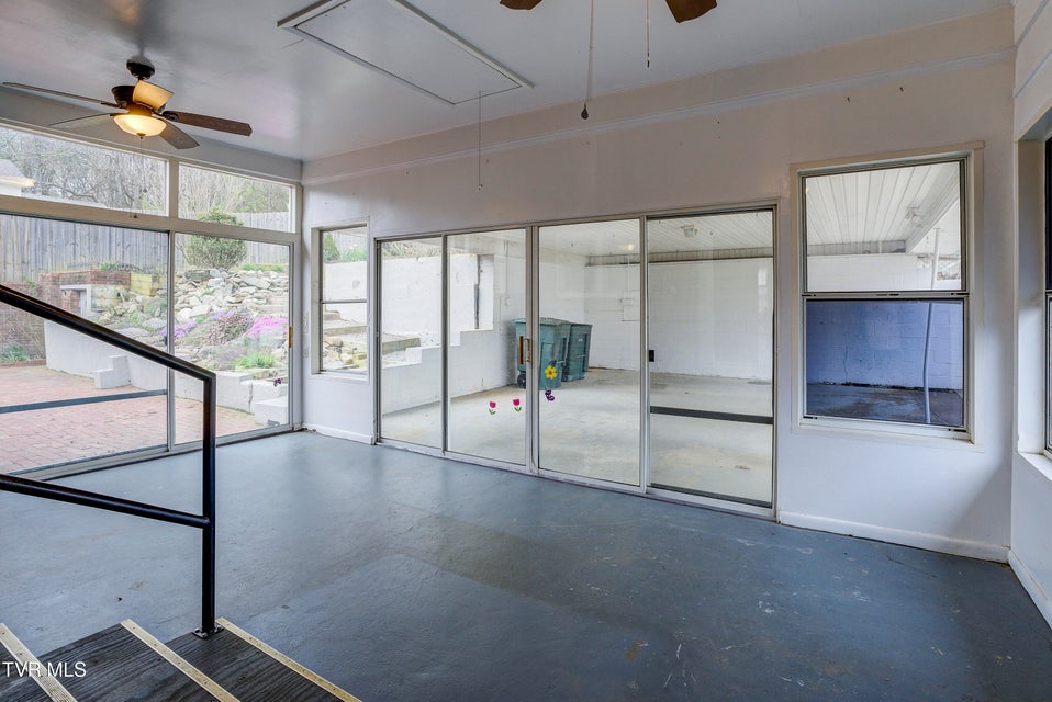 Photo #21: 1208 Robinhood Road