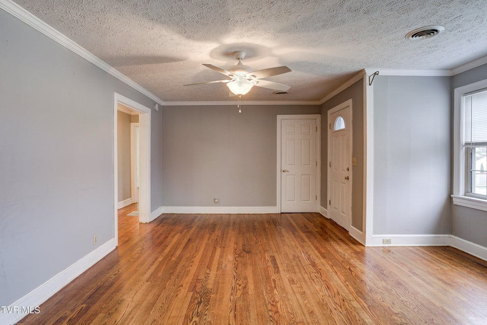 Photo #9: 1208 Robinhood Road