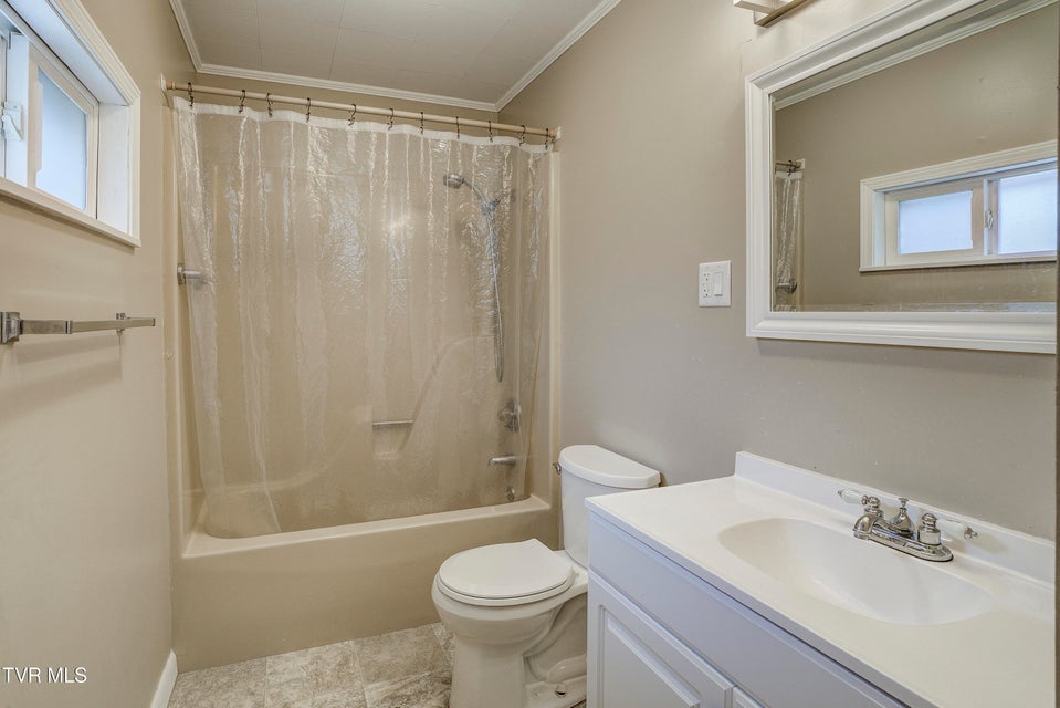 Photo #26: 1208 Robinhood Road