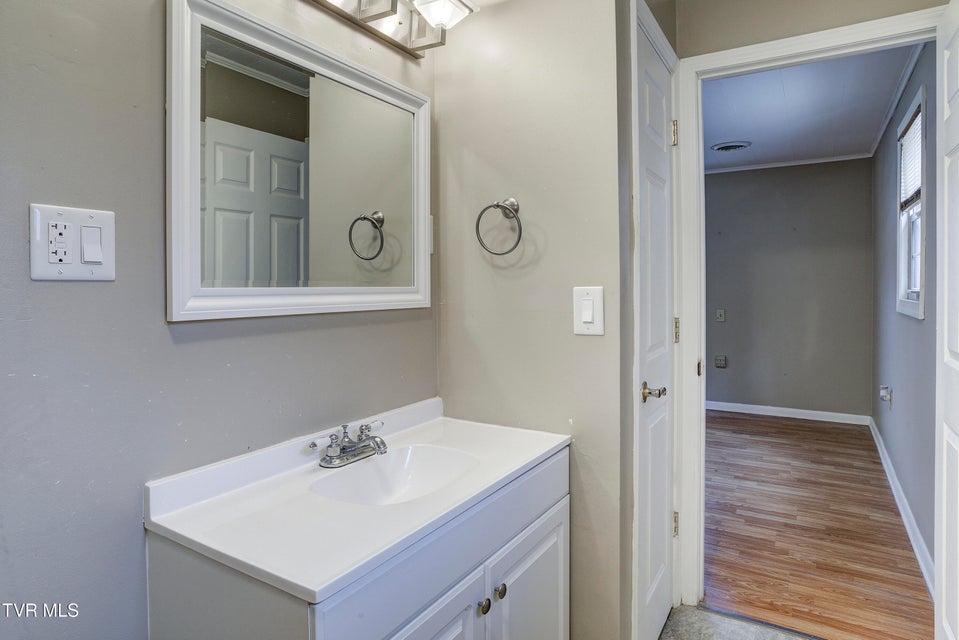 Photo #27: 1208 Robinhood Road