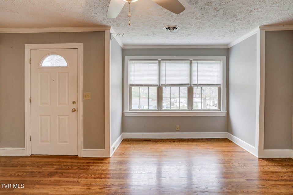 Photo #8: 1208 Robinhood Road