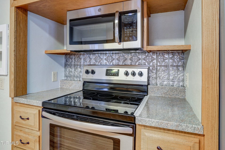 Photo #17: 1208 Robinhood Road