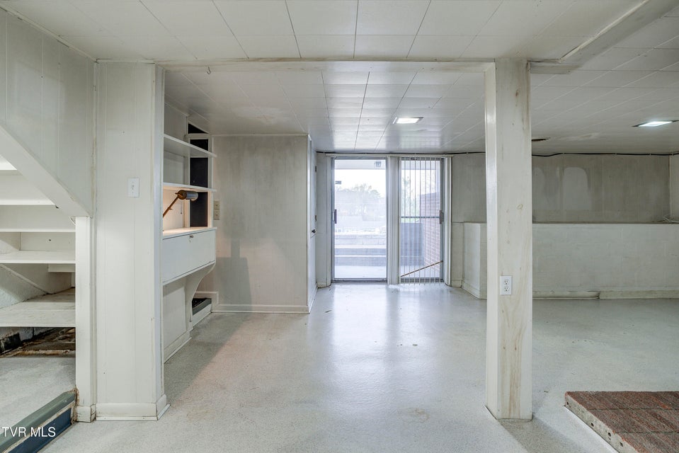 Photo #35: 1208 Robinhood Road