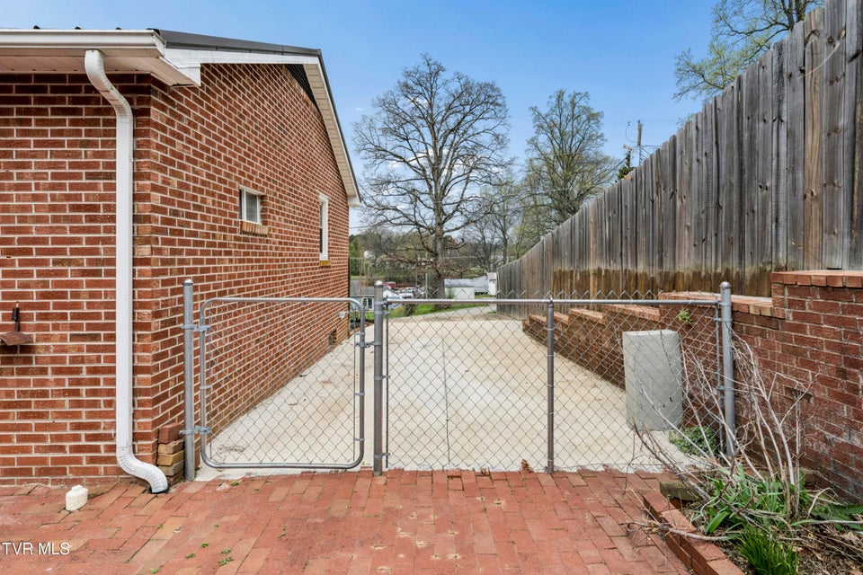 Photo #52: 1208 Robinhood Road