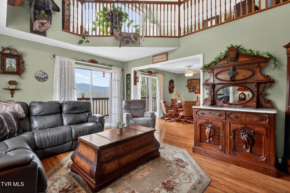 Photo #5: 12138 Dettor Road