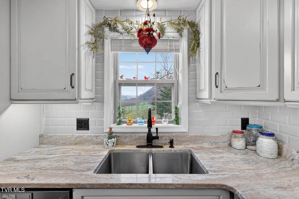 Photo #9: 12138 Dettor Road