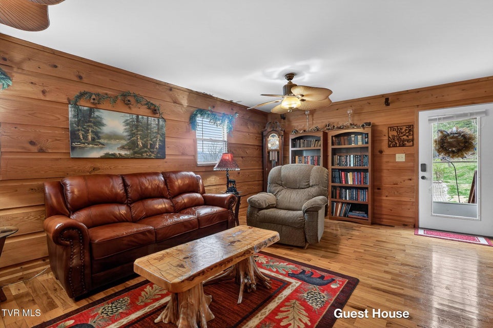 Photo #41: 12138 Dettor Road