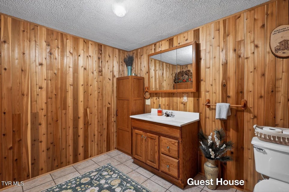 Photo #44: 12138 Dettor Road