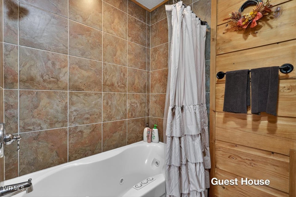 Photo #45: 12138 Dettor Road