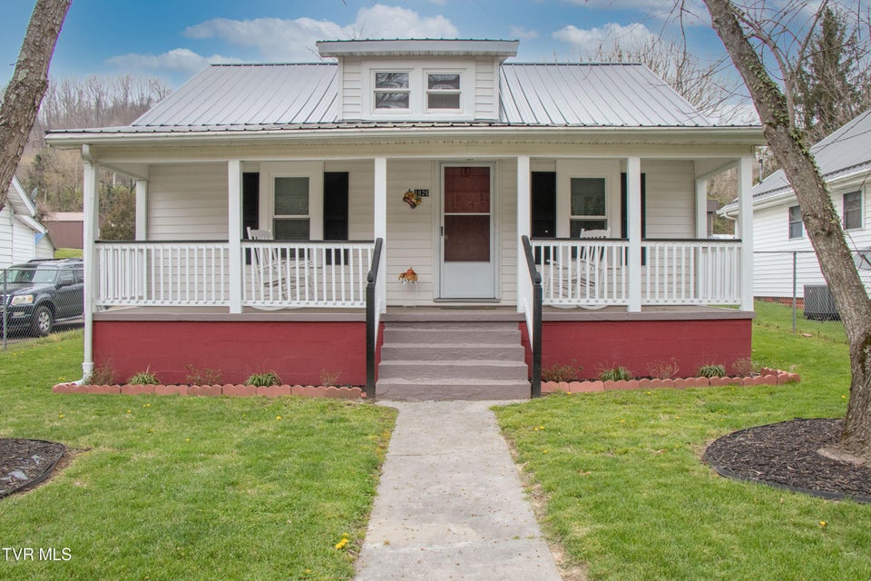 Photo #2: 1826 Pittstown Road