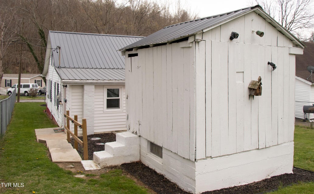 Photo #7: 1826 Pittstown Road