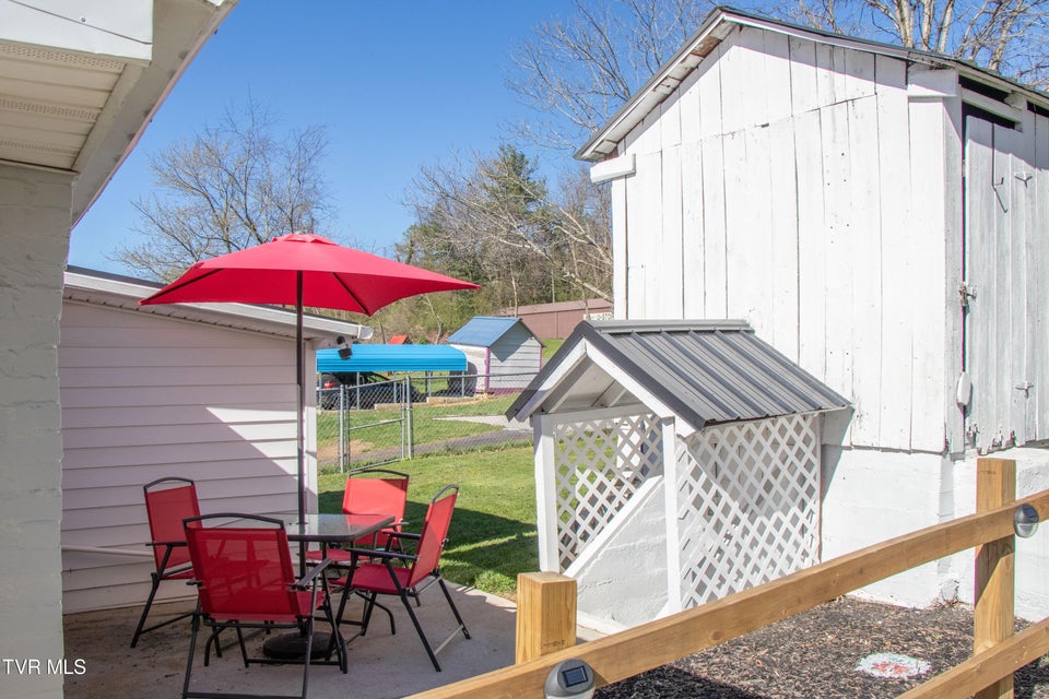 Photo #13: 1826 Pittstown Road