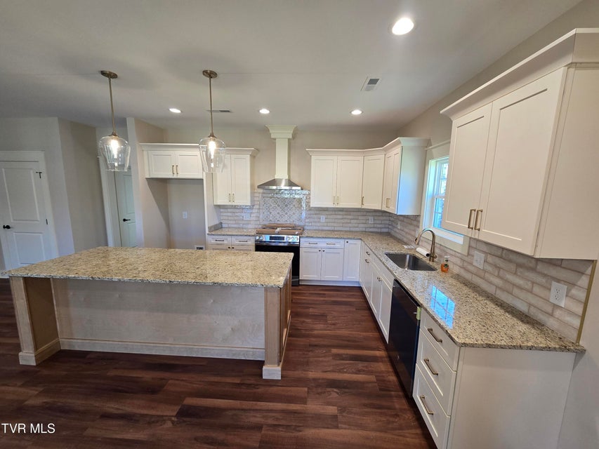 Photo #11: 1616 Maple Ridge Court