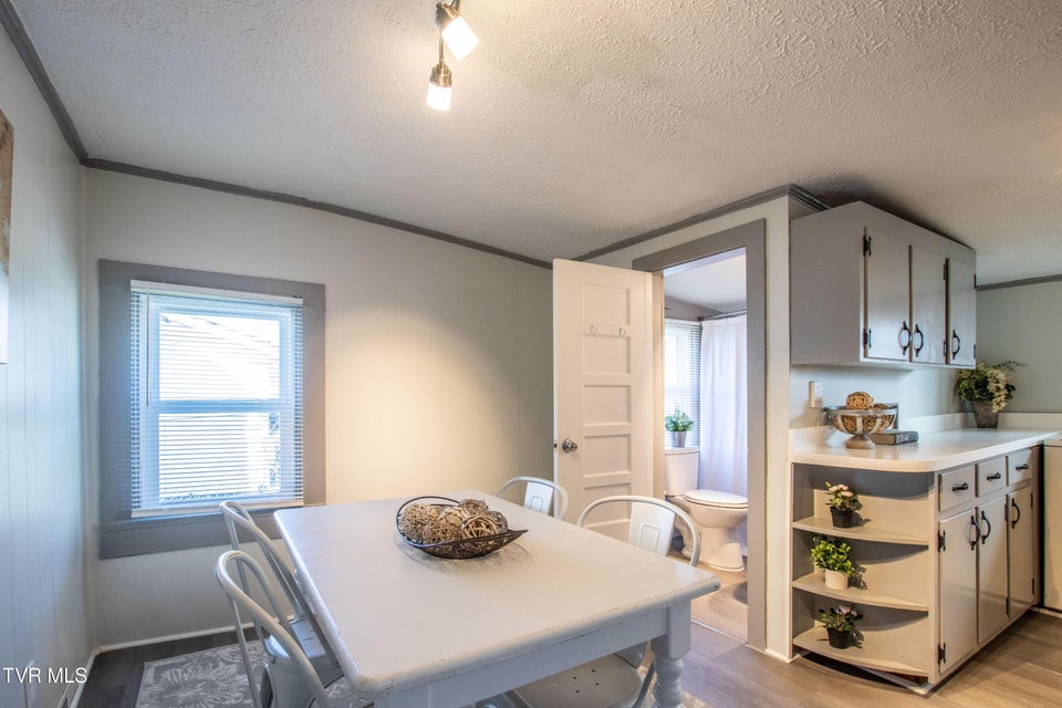 Photo #16: 1826 Pittstown Road