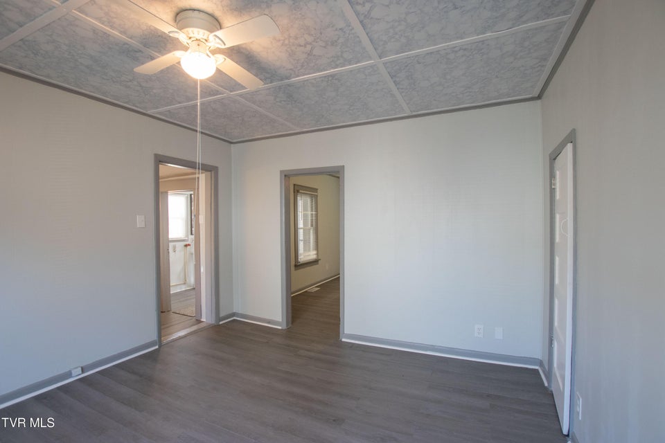 Photo #27: 1826 Pittstown Road