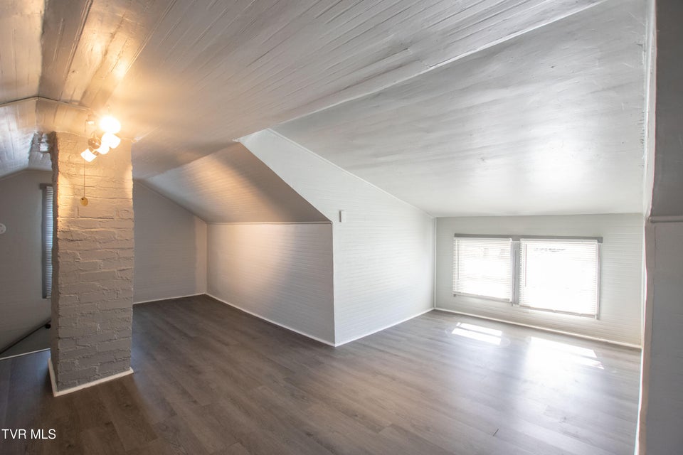 Photo #38: 1826 Pittstown Road