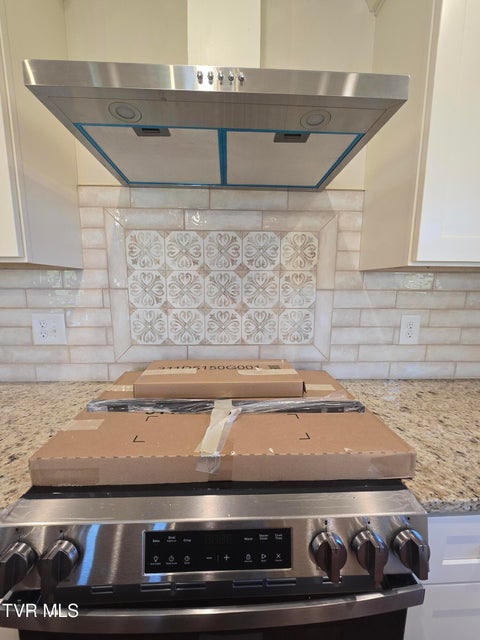 Photo #10: 1616 Maple Ridge Court