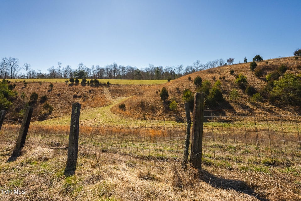 Photo #39: 179 Sutton Hollow Road