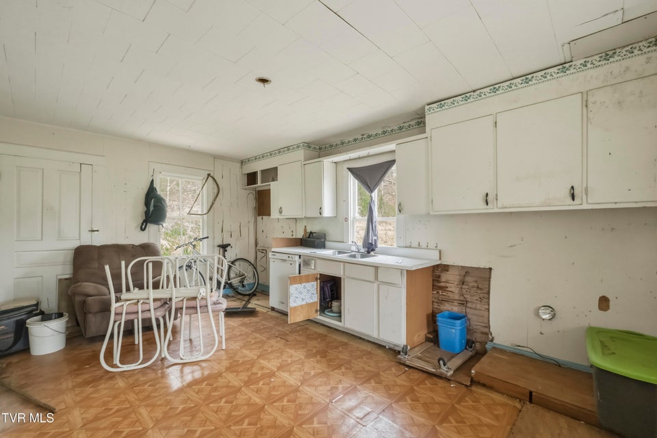 Photo #41: 465 Clear Creek Road