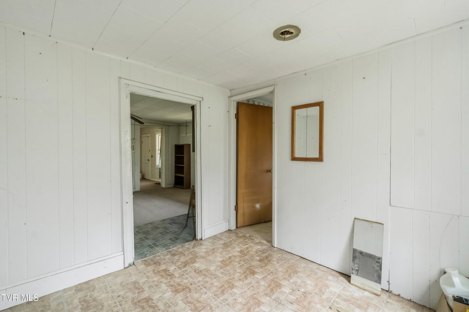 Photo #37: 465 Clear Creek Road