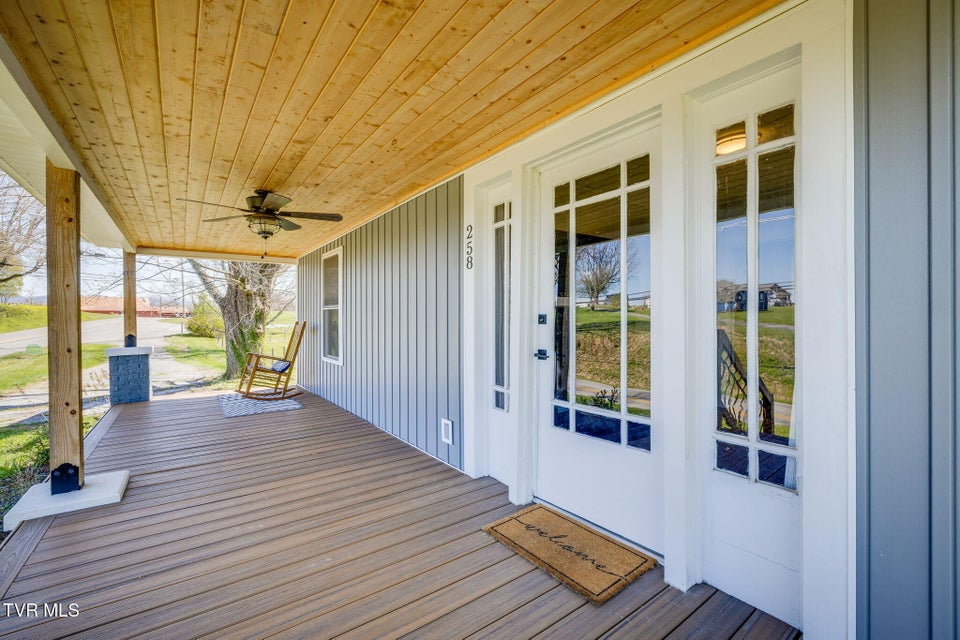 Photo #5: 258 Forest View Drive