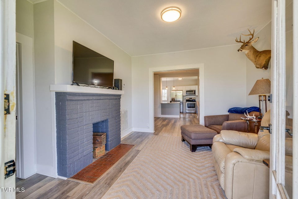 Photo #6: 258 Forest View Drive