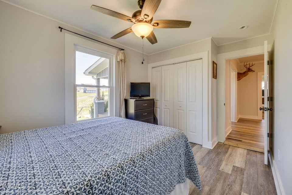 Photo #22: 258 Forest View Drive