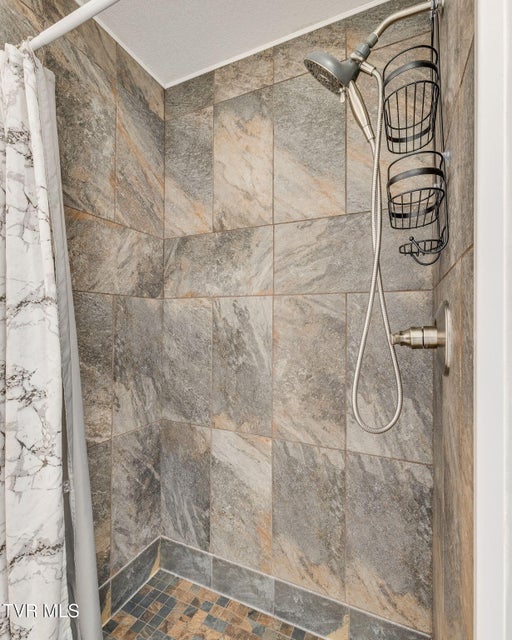 Photo #24: 258 Forest View Drive