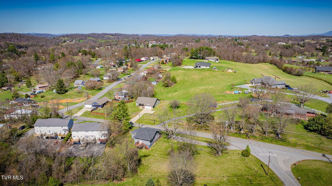 Photo #32: 258 Forest View Drive