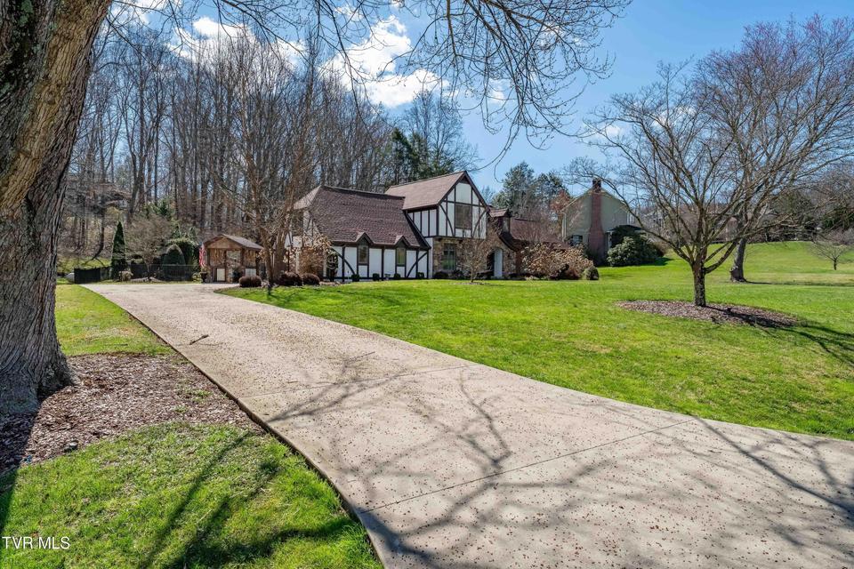 Photo #66: 746 Quail Hollow Drive