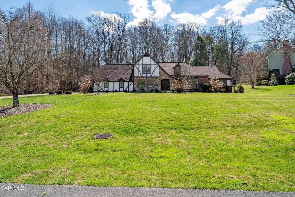 Photo #69: 746 Quail Hollow Drive