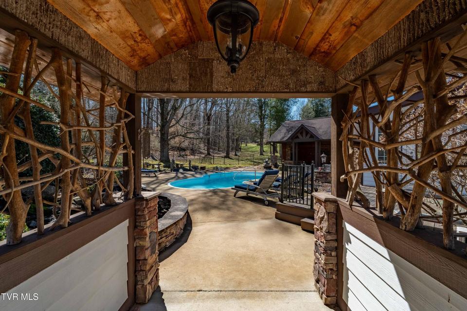 Photo #52: 746 Quail Hollow Drive