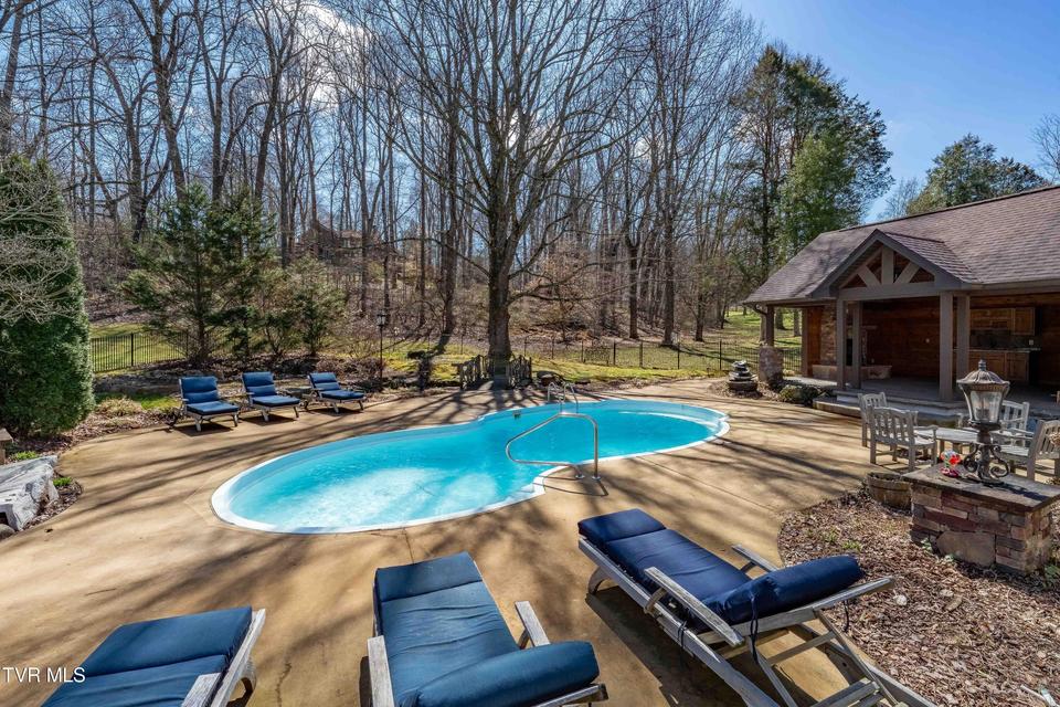 Photo #47: 746 Quail Hollow Drive