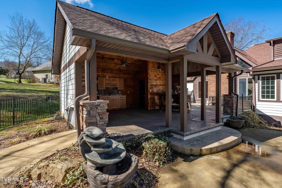 Photo #64: 746 Quail Hollow Drive