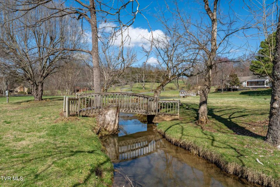 Photo #79: 746 Quail Hollow Drive