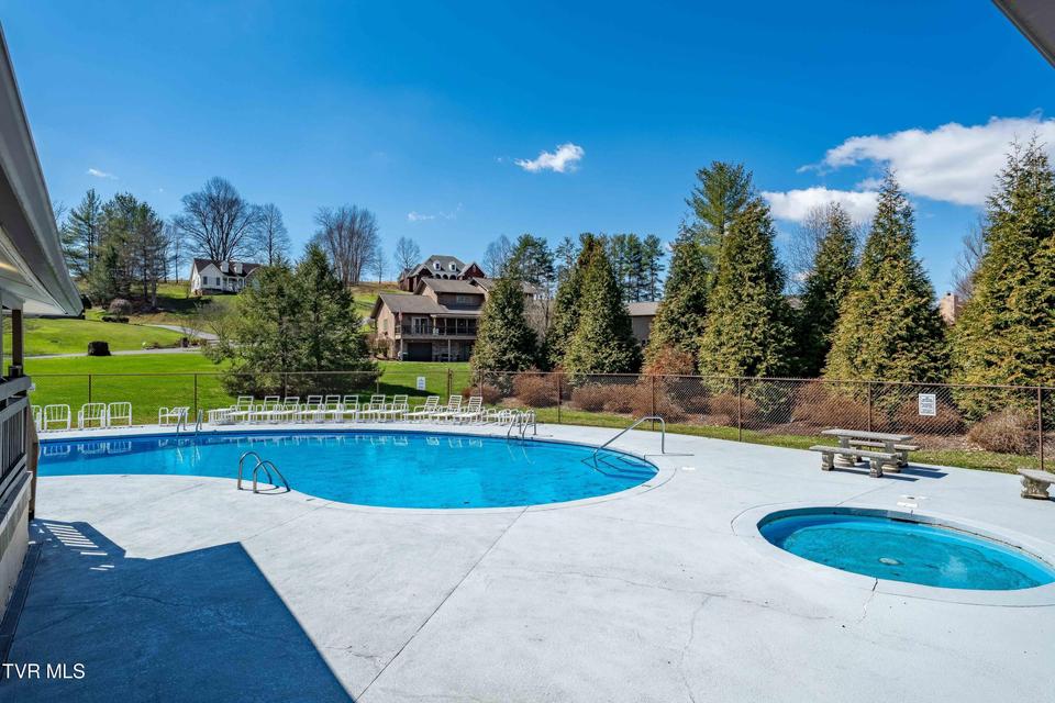 Photo #43: 746 Quail Hollow Drive