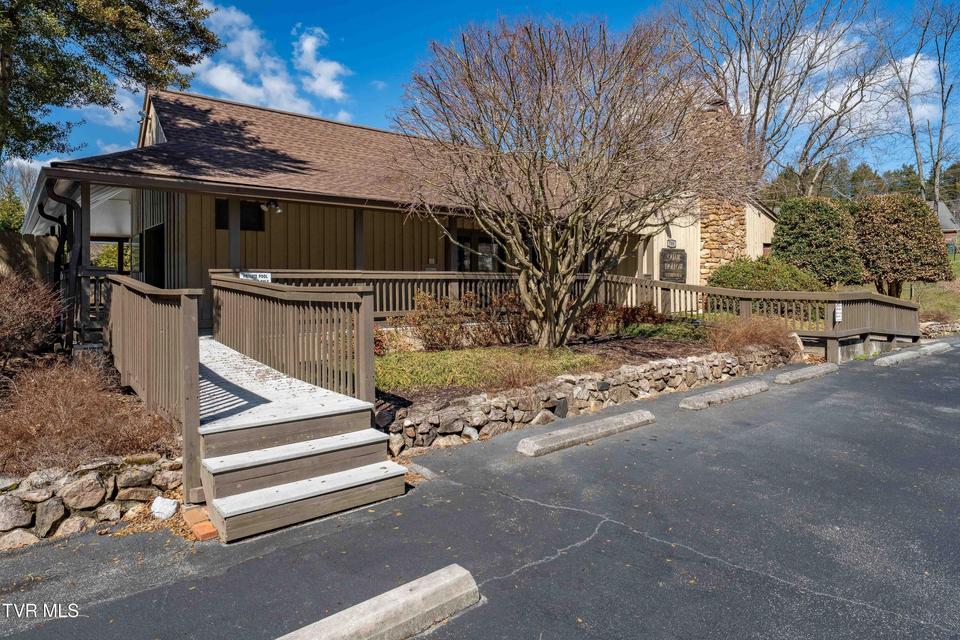 Photo #89: 746 Quail Hollow Drive