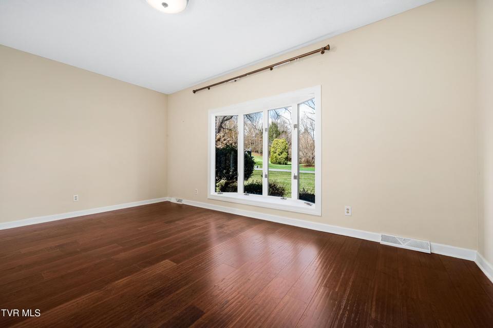 Photo #12: 746 Quail Hollow Drive